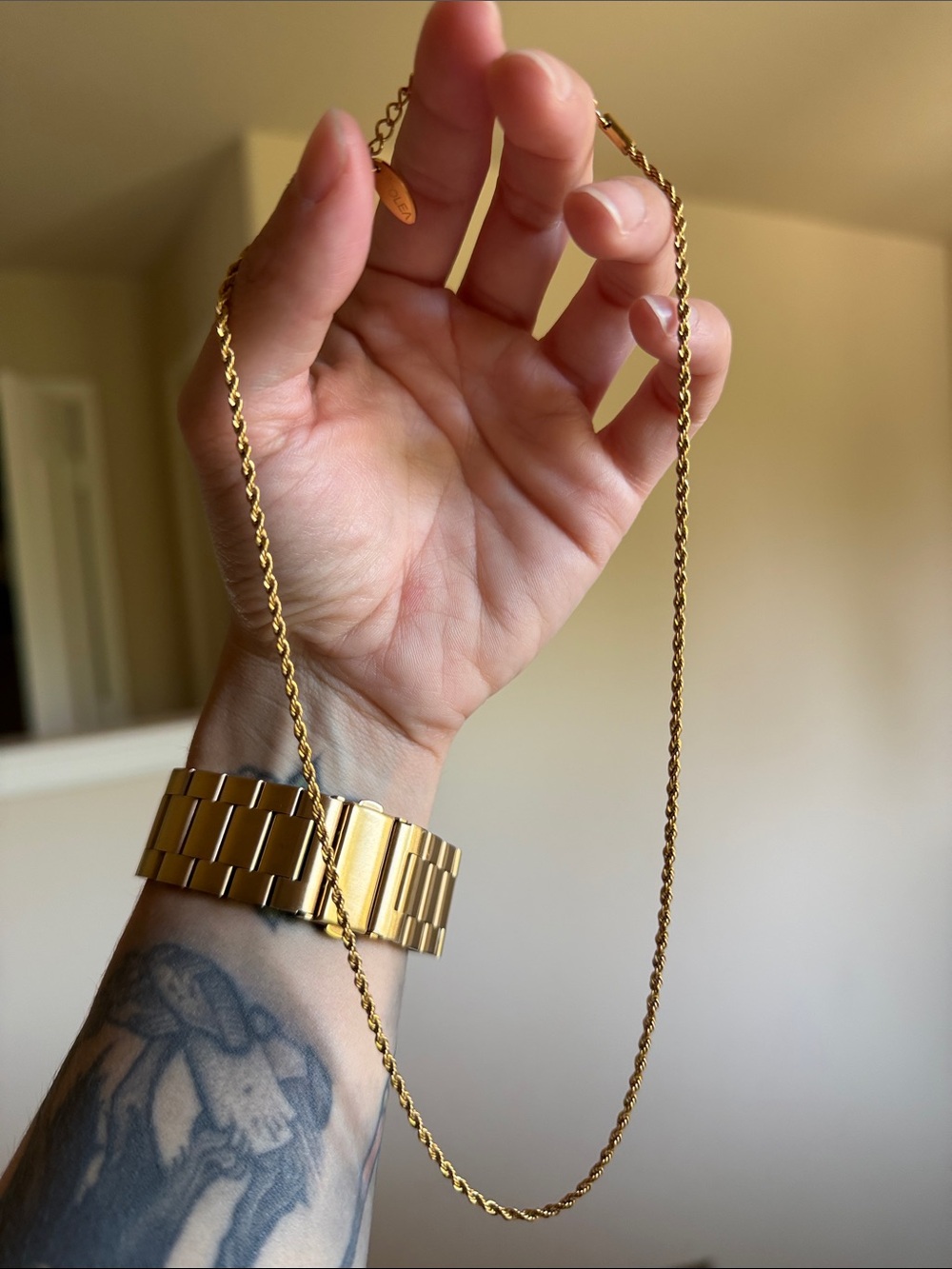 Atolea “Calvi” rope necklace in gold